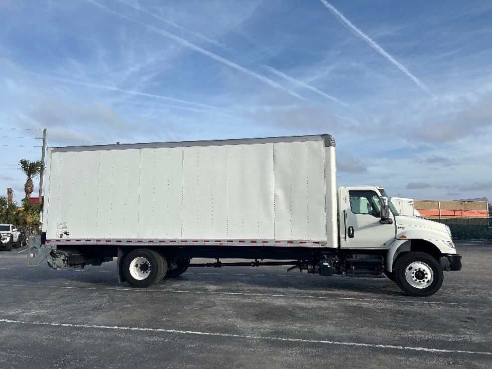 Medium Duty Box Truck-Light and Medium Duty Trucks-International-2022-MV607-Orlando-FL-143,098\n\t\tmiles-$ 66,000 - Image 15