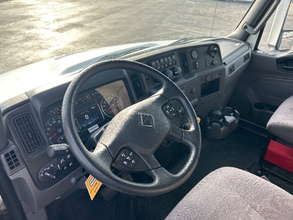 Medium Duty Box Truck-Light and Medium Duty Trucks-International-2022-MV607-Orlando-FL-143,098\n\t\tmiles-$ 66,000 - Image 17