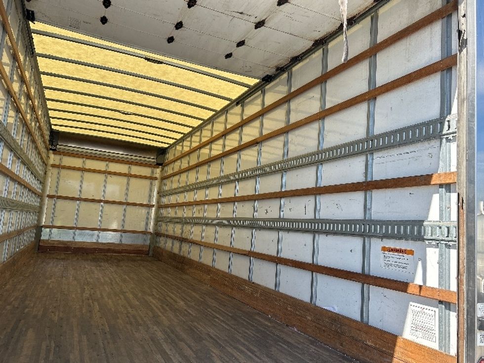 Medium Duty Box Truck-Light and Medium Duty Trucks-International-2022-MV607-Orlando-FL-223,415\n\t\tmiles-$ 49,500 - Image 21