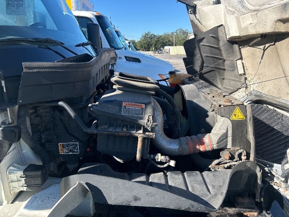 Medium Duty Box Truck-Light and Medium Duty Trucks-International-2022-MV607-Orlando-FL-223,415\n\t\tmiles-$ 49,500 - Image 23