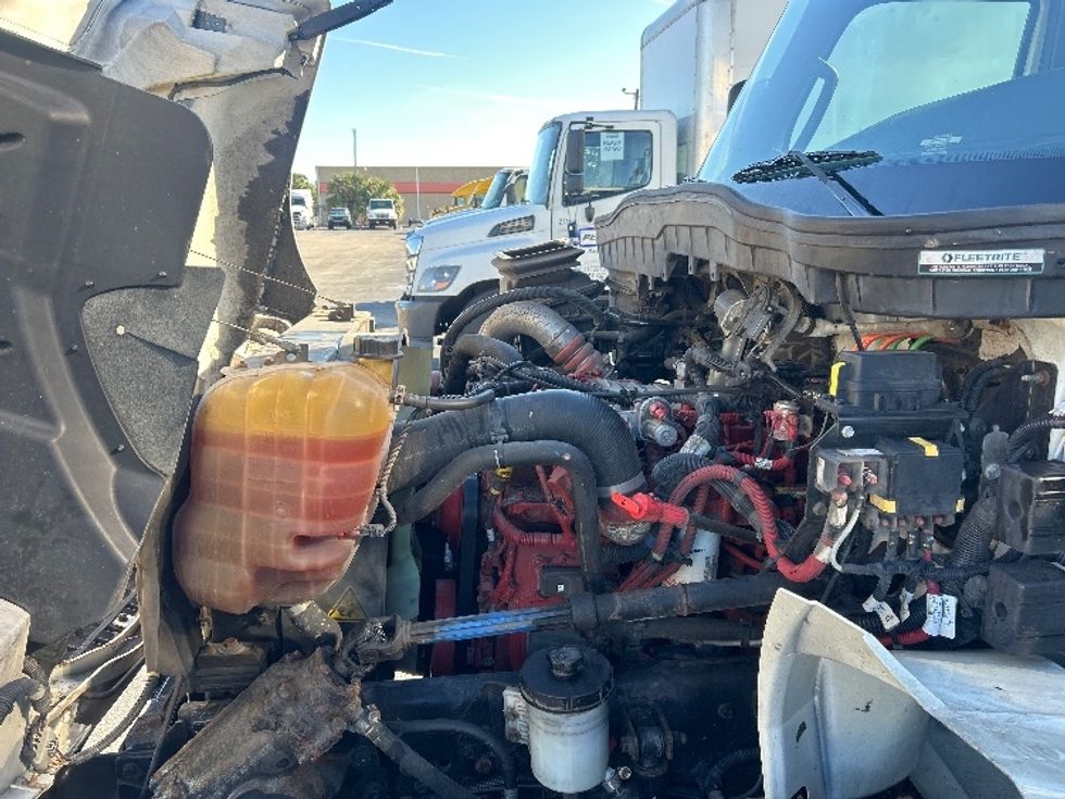 Medium Duty Box Truck-Light and Medium Duty Trucks-International-2022-MV607-Orlando-FL-223,415\n\t\tmiles-$ 49,500 - Image 24