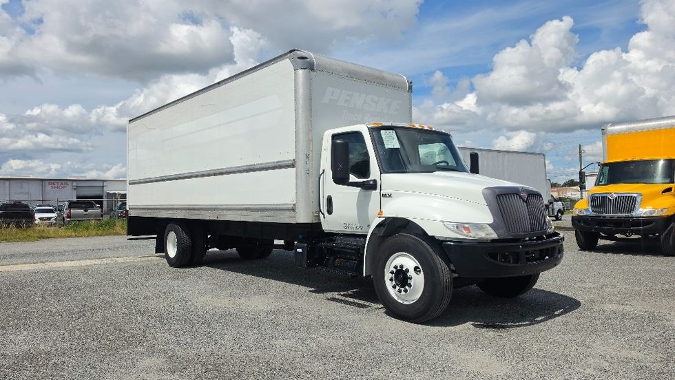 Medium Duty Box Truck-Light and Medium Duty Trucks-International-2022-MV607-Orlando-FL-234,126\n\t\tmiles-$ 44,000 - Image 1