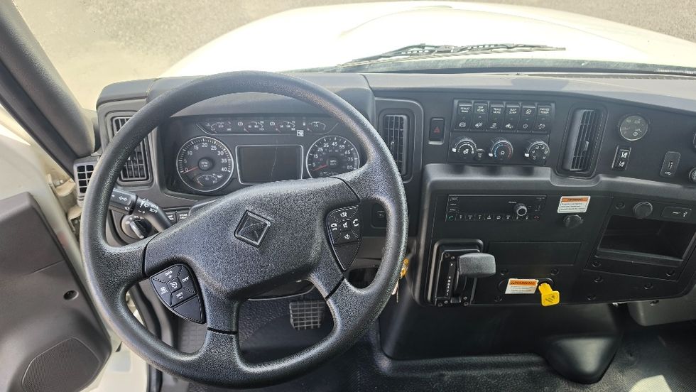 Medium Duty Box Truck-Light and Medium Duty Trucks-International-2022-MV607-Orlando-FL-234,126\n\t\tmiles-$ 44,000 - Image 17