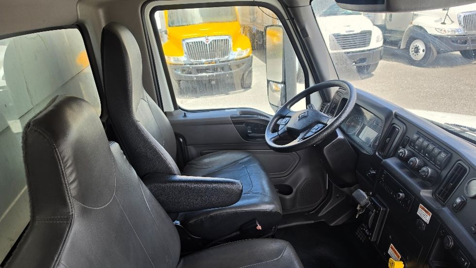 Medium Duty Box Truck-Light and Medium Duty Trucks-International-2022-MV607-Orlando-FL-234,126\n\t\tmiles-$ 44,000 - Image 21
