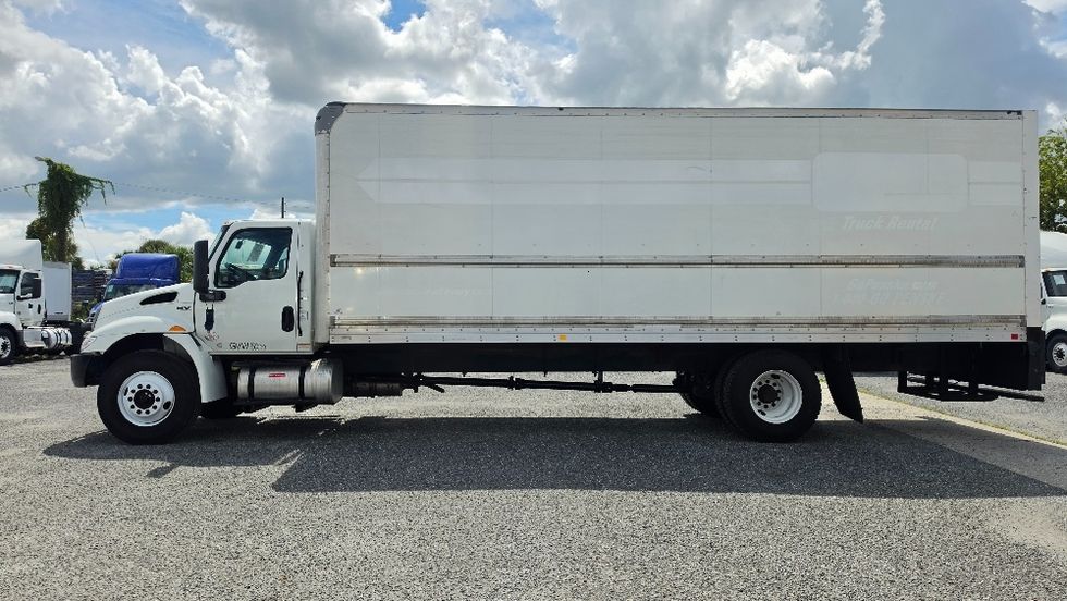 Medium Duty Box Truck-Light and Medium Duty Trucks-International-2022-MV607-Orlando-FL-234,126\n\t\tmiles-$ 44,000 - Image 4