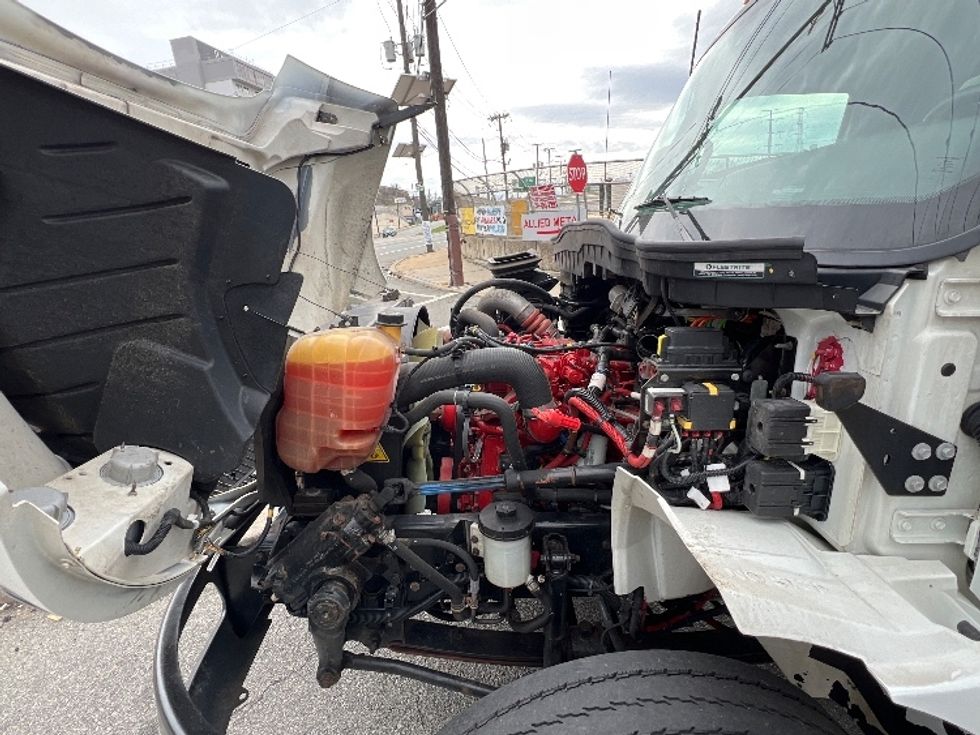 Medium Duty Box Truck-Light and Medium Duty Trucks-International-2022-MV607-Parsippany-NJ-110,113\n\t\tmiles-$ 64,500 - Image 24