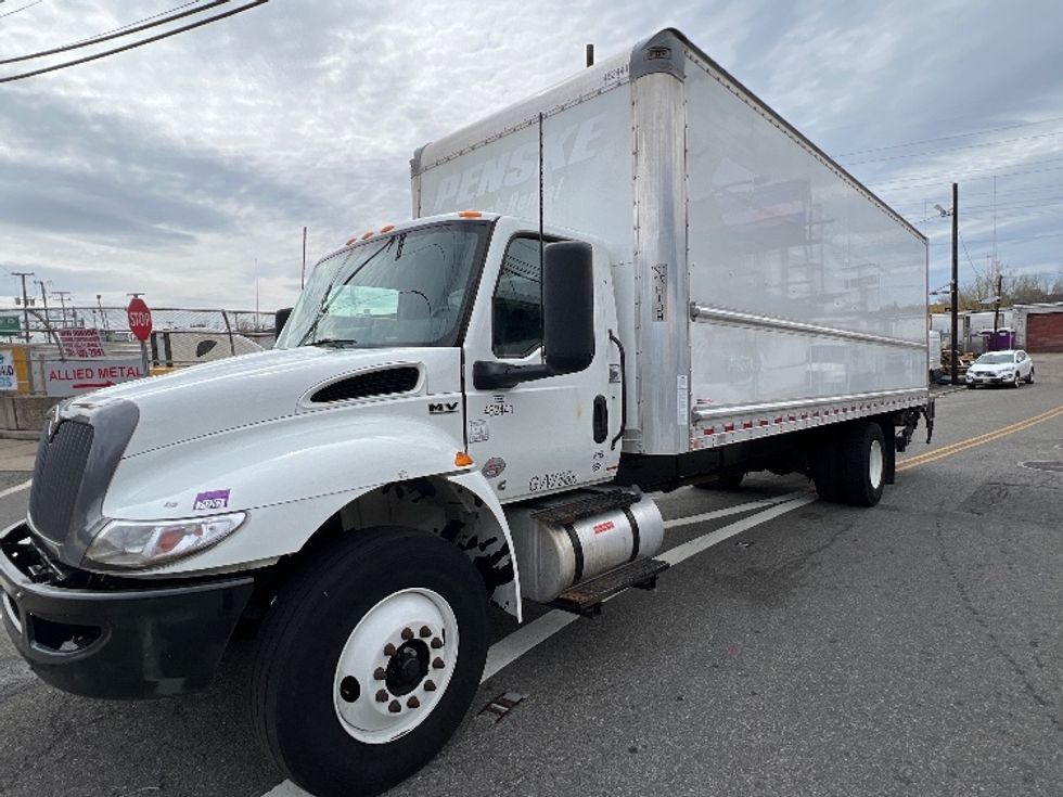 Medium Duty Box Truck-Light and Medium Duty Trucks-International-2022-MV607-Parsippany-NJ-110,113\n\t\tmiles-$ 64,500 - Image 3