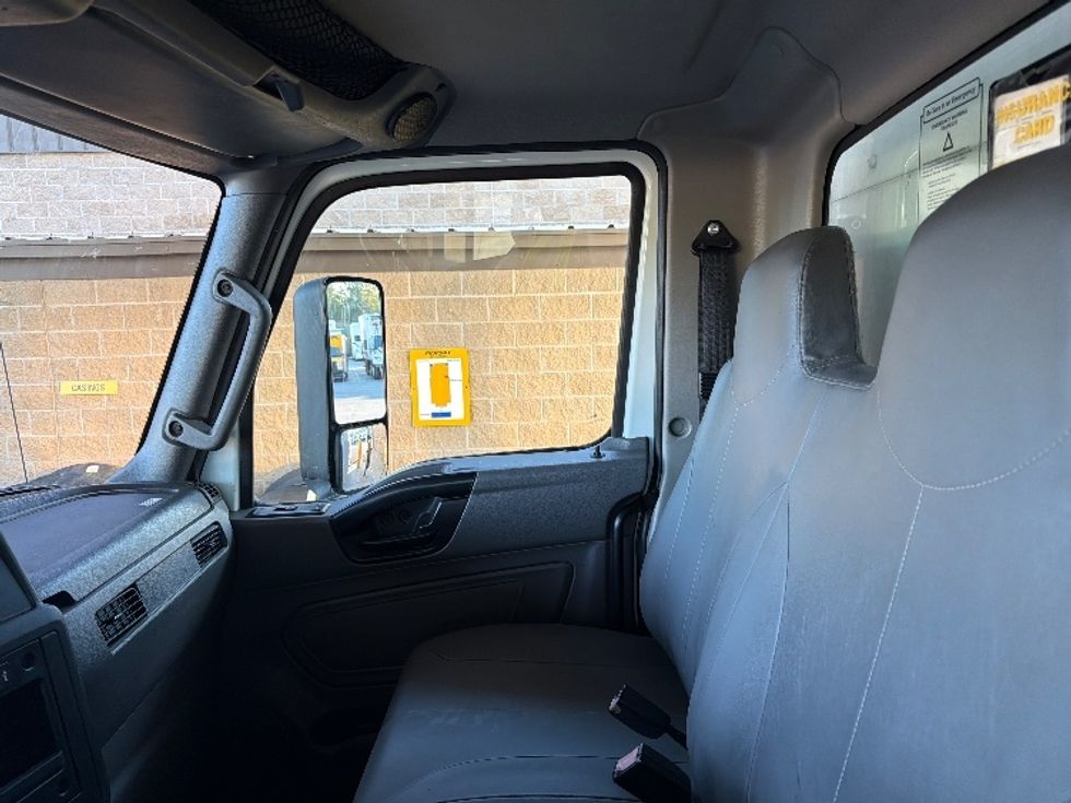 Medium Duty Box Truck-Light and Medium Duty Trucks-International-2022-MV607-Parsippany-NJ-242,011\n\t\tmiles-$ 40,750 - Image 19