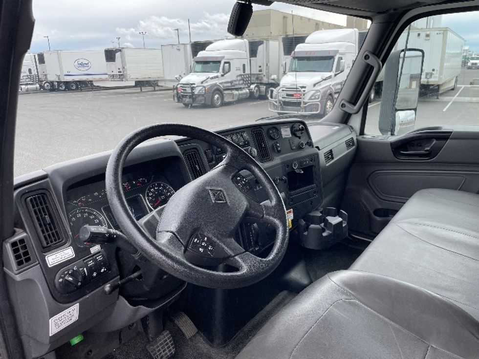Medium Duty Box Truck-Light and Medium Duty Trucks-International-2022-MV607-Pasco-WA-111,962\n\t\tmiles-$ 73,250 - Image 17