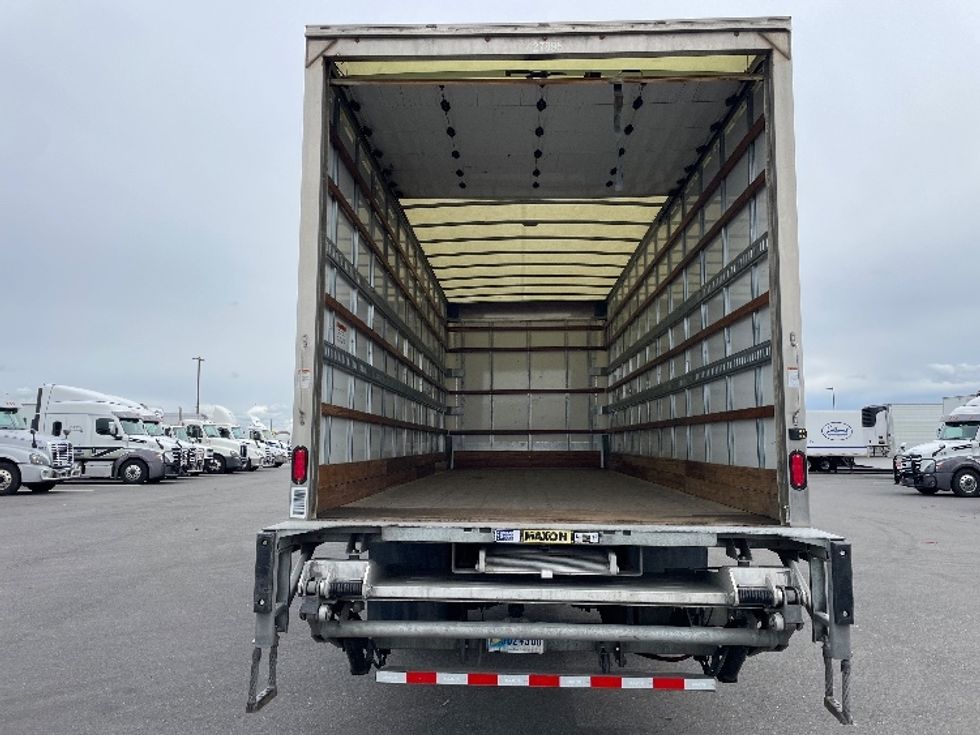 Medium Duty Box Truck-Light and Medium Duty Trucks-International-2022-MV607-Pasco-WA-111,962\n\t\tmiles-$ 73,250 - Image 8
