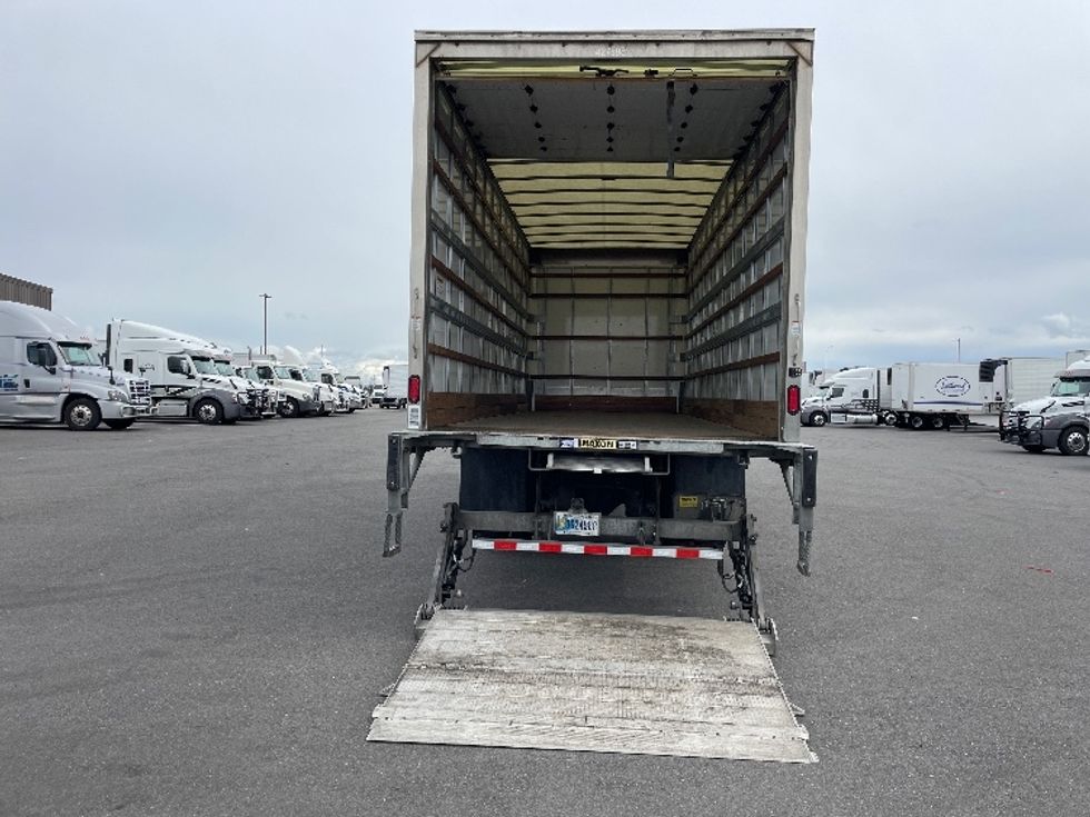 Medium Duty Box Truck-Light and Medium Duty Trucks-International-2022-MV607-Pasco-WA-111,962\n\t\tmiles-$ 73,250 - Image 9