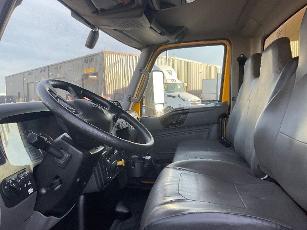 Medium Duty Box Truck-Light and Medium Duty Trucks-International-2022-MV607-Pasco-WA-233,883\n\t\tmiles-$ 40,750 - Image 19