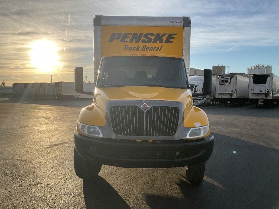 Medium Duty Box Truck-Light and Medium Duty Trucks-International-2022-MV607-Pasco-WA-233,883\n\t\tmiles-$ 40,750 - Image 2