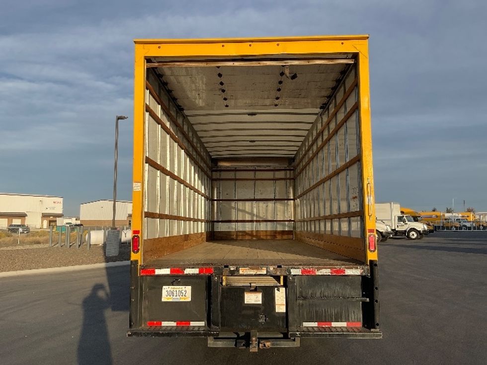 Medium Duty Box Truck-Light and Medium Duty Trucks-International-2022-MV607-Pasco-WA-233,883\n\t\tmiles-$ 40,750 - Image 8