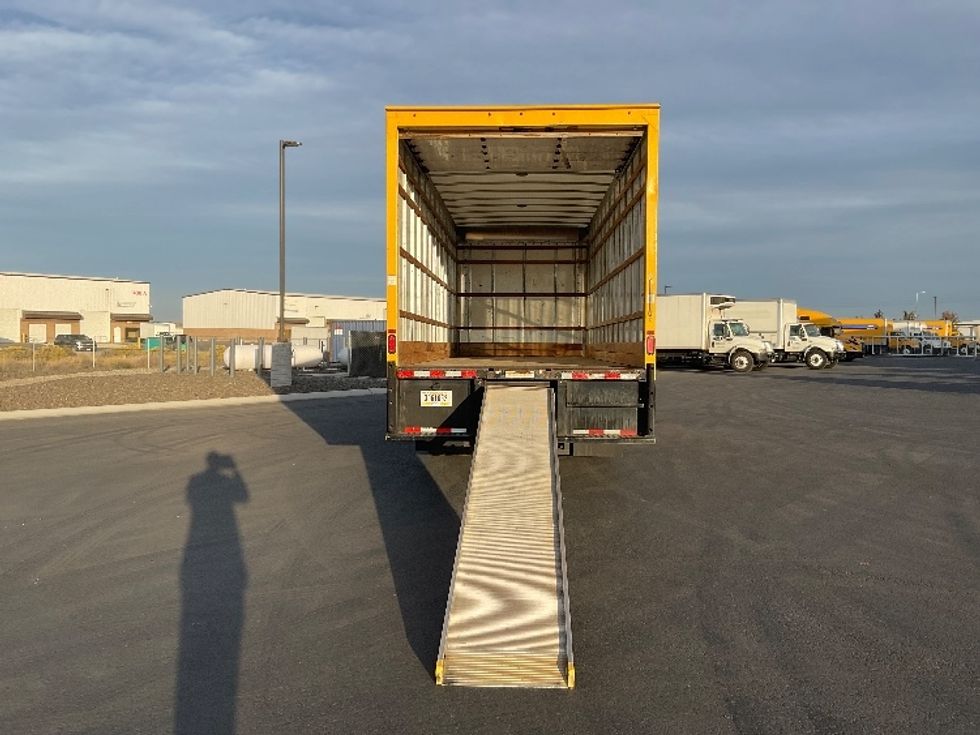 Medium Duty Box Truck-Light and Medium Duty Trucks-International-2022-MV607-Pasco-WA-233,883\n\t\tmiles-$ 40,750 - Image 9