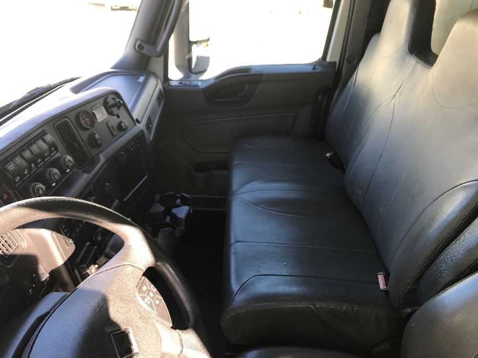 Medium Duty Box Truck-Light and Medium Duty Trucks-International-2022-MV607-Pell City-AL-228,831\n\t\tmiles-$ 51,750 - Image 19