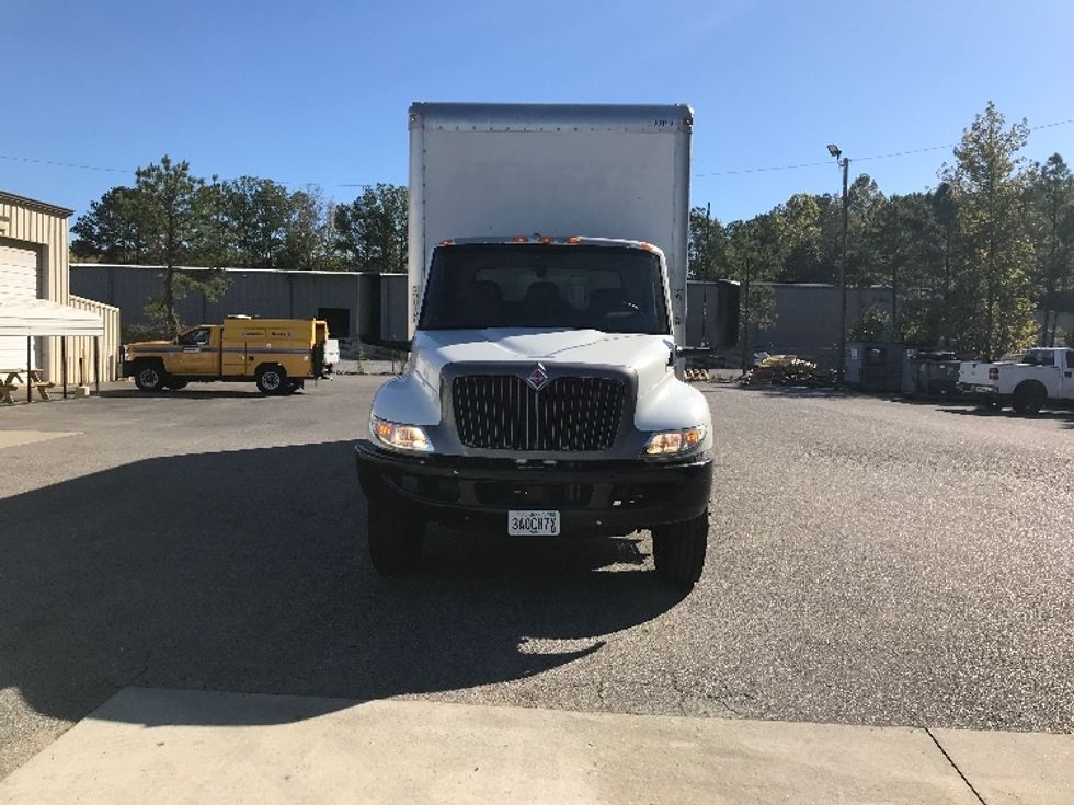 Medium Duty Box Truck-Light and Medium Duty Trucks-International-2022-MV607-Pell City-AL-228,831\n\t\tmiles-$ 51,750 - Image 2