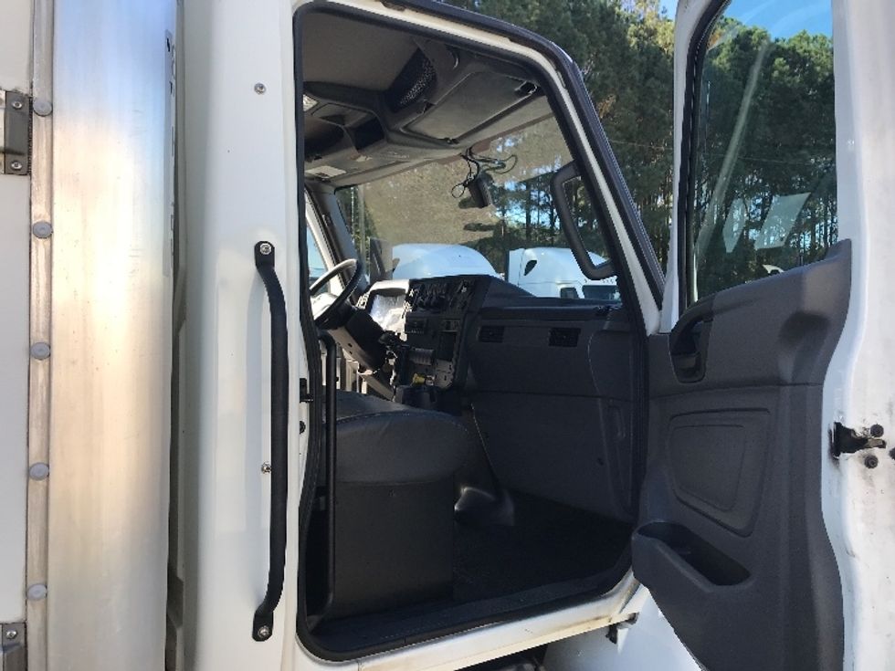 Medium Duty Box Truck-Light and Medium Duty Trucks-International-2022-MV607-Pell City-AL-228,831\n\t\tmiles-$ 51,750 - Image 20