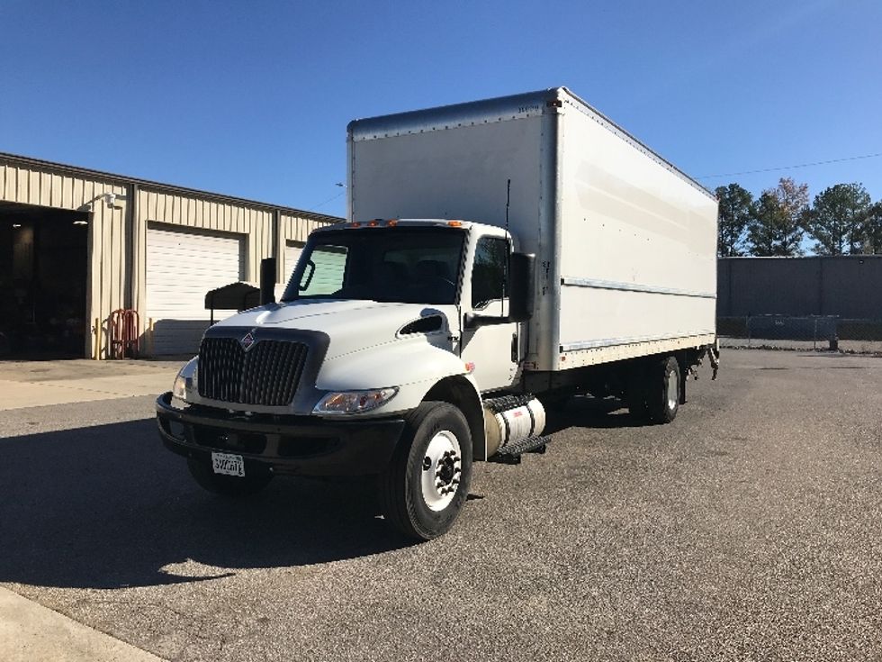 Medium Duty Box Truck-Light and Medium Duty Trucks-International-2022-MV607-Pell City-AL-228,831\n\t\tmiles-$ 51,750 - Image 3