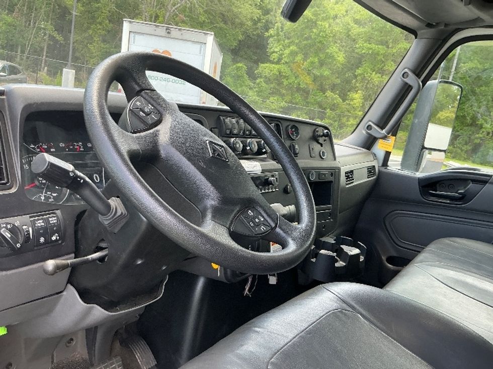 Medium Duty Box Truck-Light and Medium Duty Trucks-International-2022-MV607-Pensacola-FL-144,543\n\t\tmiles-$ 65,250 - Image 16