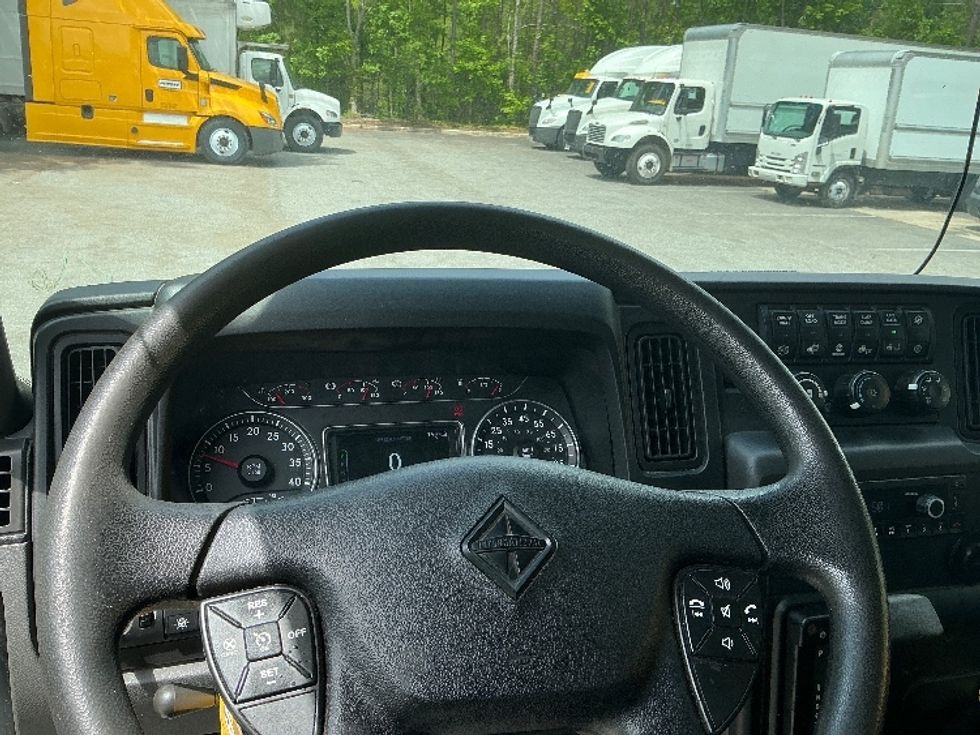 Medium Duty Box Truck-Light and Medium Duty Trucks-International-2022-MV607-Pensacola-FL-195,225\n\t\tmiles-$ 52,000 - Image 18