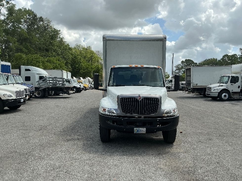 Medium Duty Box Truck-Light and Medium Duty Trucks-International-2022-MV607-Pensacola-FL-195,225\n\t\tmiles-$ 52,000 - Image 2