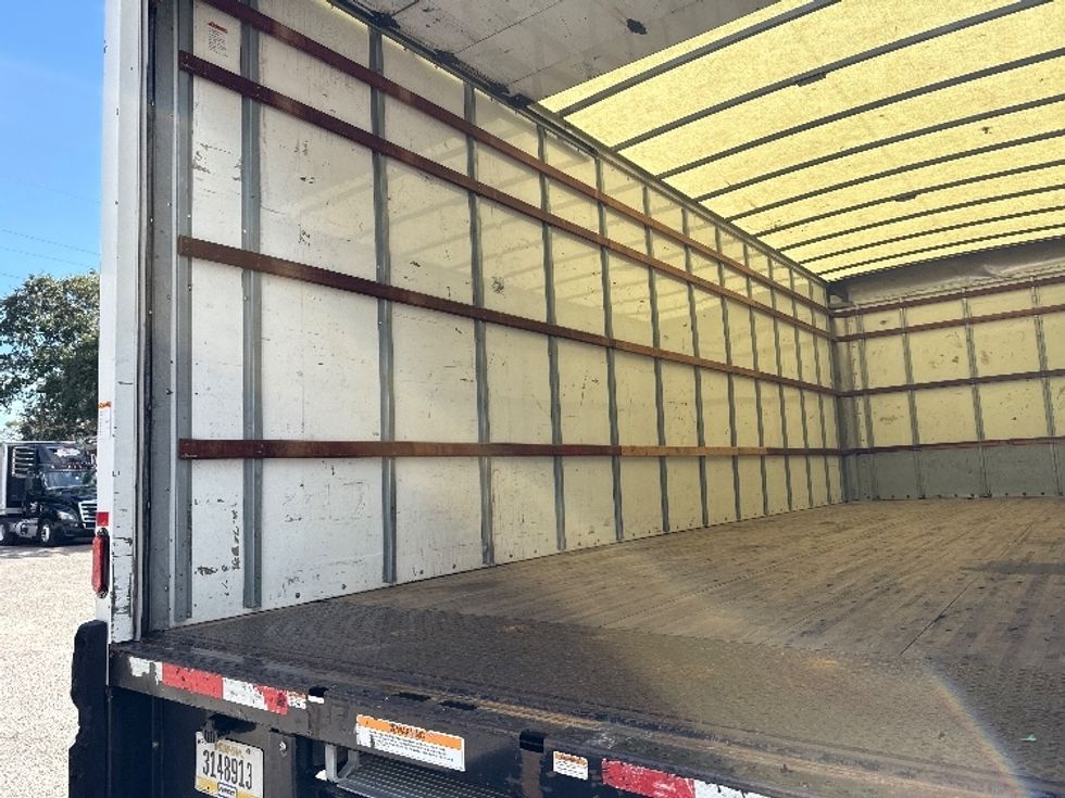 Medium Duty Box Truck-Light and Medium Duty Trucks-International-2022-MV607-Pensacola-FL-211,990\n\t\tmiles-$ 48,000 - Image 10