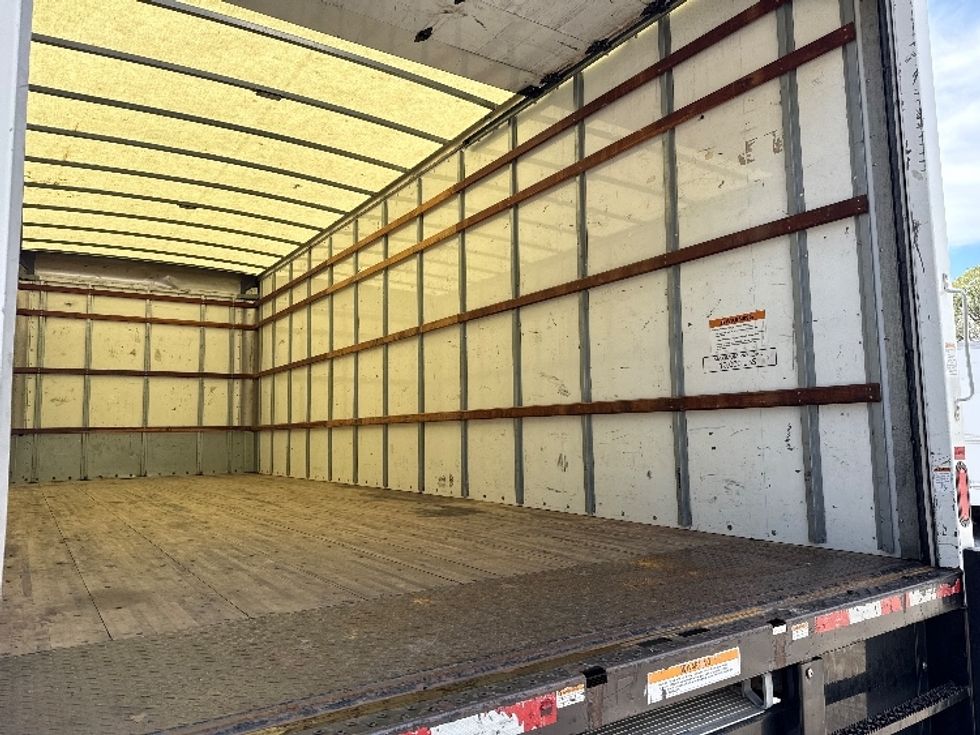 Medium Duty Box Truck-Light and Medium Duty Trucks-International-2022-MV607-Pensacola-FL-211,990\n\t\tmiles-$ 48,000 - Image 11