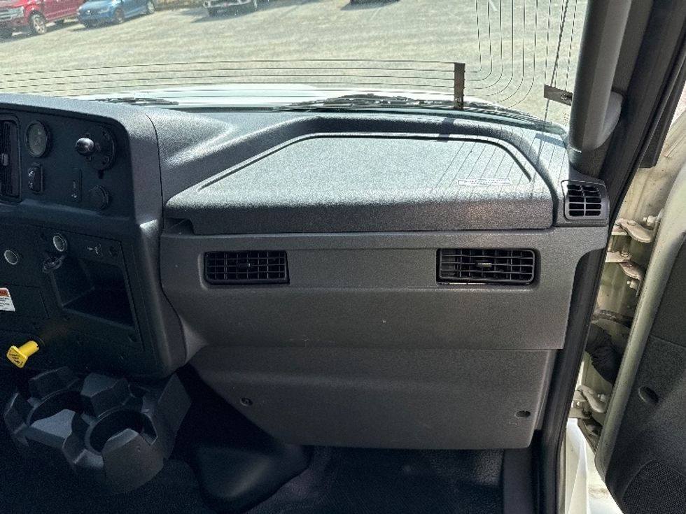 Medium Duty Box Truck-Light and Medium Duty Trucks-International-2022-MV607-Pensacola-FL-211,990\n\t\tmiles-$ 48,000 - Image 19
