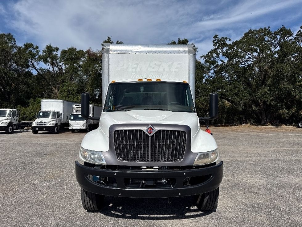 Medium Duty Box Truck-Light and Medium Duty Trucks-International-2022-MV607-Pensacola-FL-211,990\n\t\tmiles-$ 48,000 - Image 2