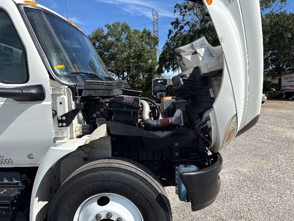 Medium Duty Box Truck-Light and Medium Duty Trucks-International-2022-MV607-Pensacola-FL-211,990\n\t\tmiles-$ 48,000 - Image 21