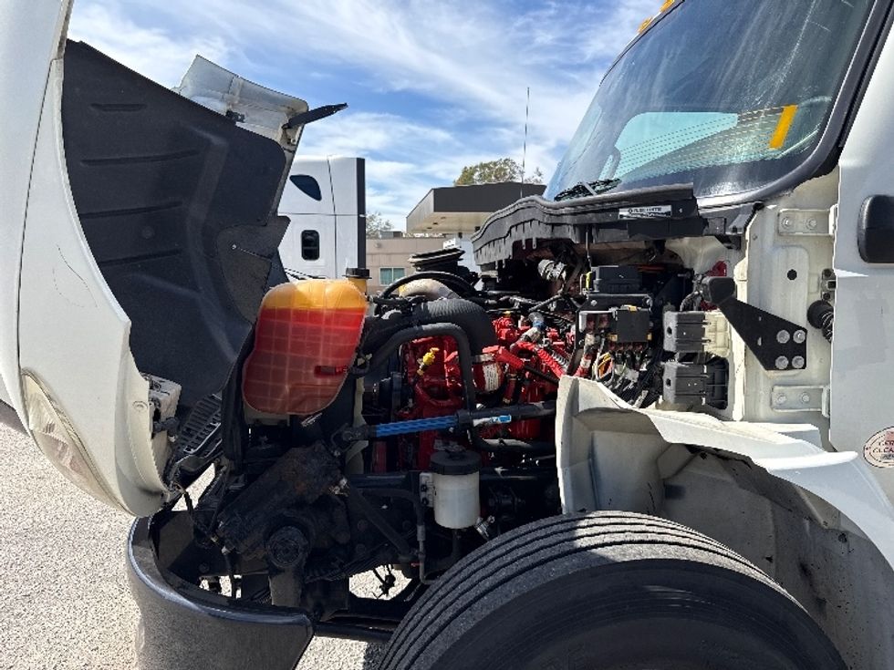 Medium Duty Box Truck-Light and Medium Duty Trucks-International-2022-MV607-Pensacola-FL-211,990\n\t\tmiles-$ 48,000 - Image 22