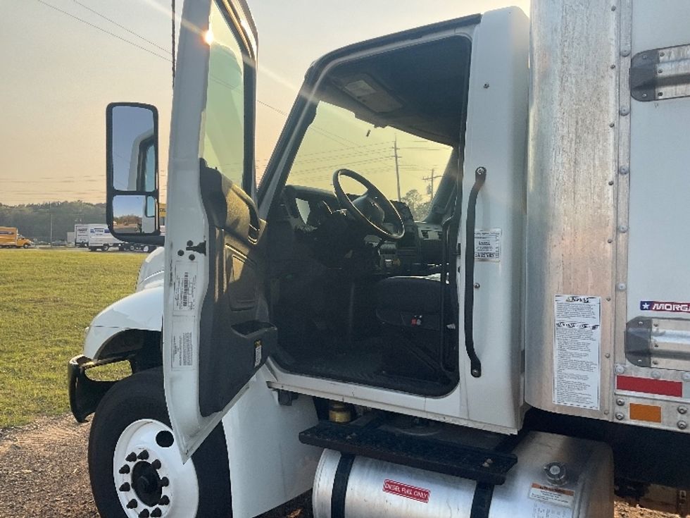 Medium Duty Box Truck-Light and Medium Duty Trucks-International-2022-MV607-Pensacola-FL-228,539\n\t\tmiles-$ 47,500 - Image 16