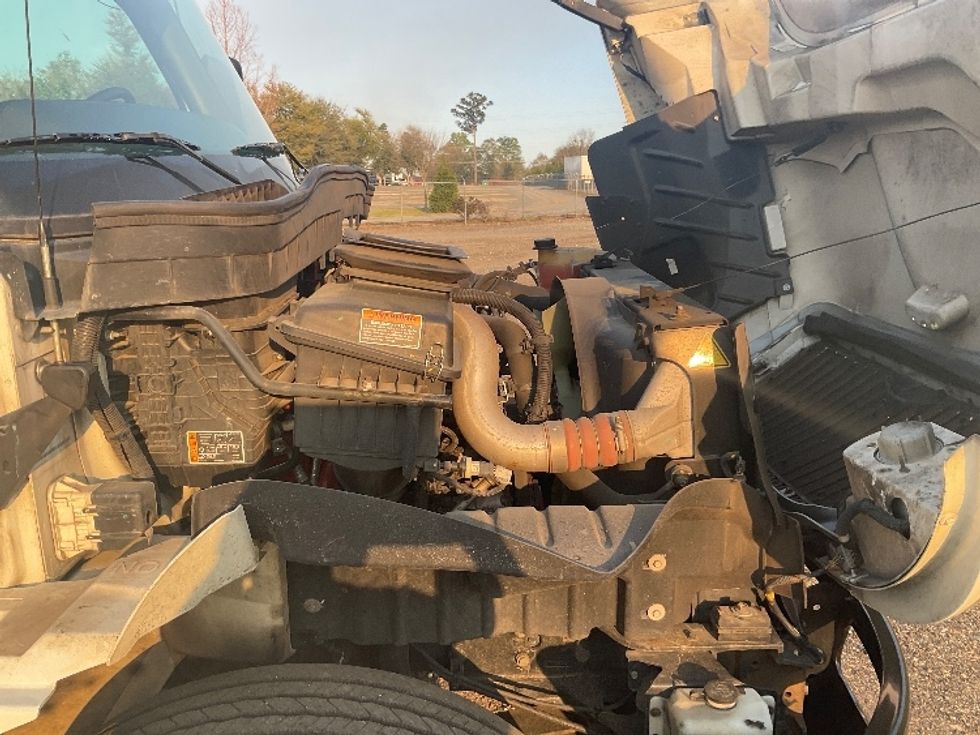 Medium Duty Box Truck-Light and Medium Duty Trucks-International-2022-MV607-Pensacola-FL-228,539\n\t\tmiles-$ 47,500 - Image 22