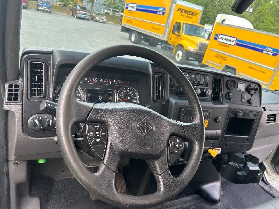 Medium Duty Box Truck-Light and Medium Duty Trucks-International-2022-MV607-Pensacola-FL-262,663\n\t\tmiles-$ 42,000 - Image 18