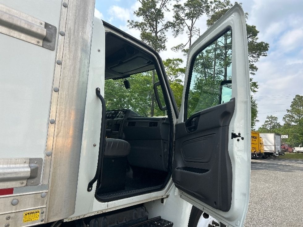 Medium Duty Box Truck-Light and Medium Duty Trucks-International-2022-MV607-Pensacola-FL-262,663\n\t\tmiles-$ 42,000 - Image 20