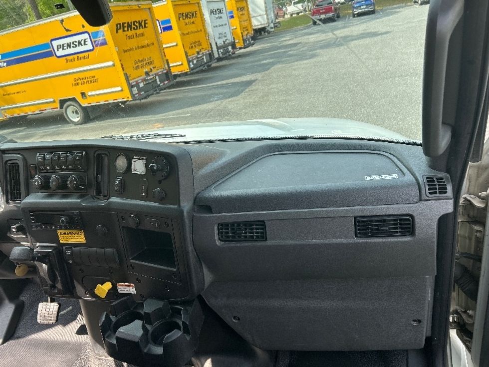 Medium Duty Box Truck-Light and Medium Duty Trucks-International-2022-MV607-Pensacola-FL-262,663\n\t\tmiles-$ 42,000 - Image 21