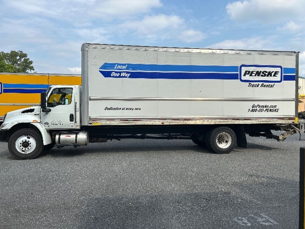 Medium Duty Box Truck-Light and Medium Duty Trucks-International-2022-MV607-Pensacola-FL-262,663\n\t\tmiles-$ 42,000 - Image 4