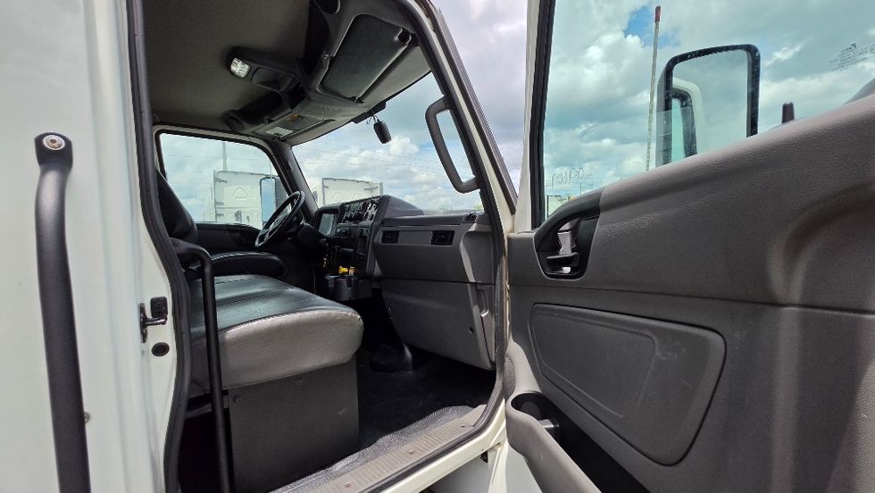 Medium Duty Box Truck-Light and Medium Duty Trucks-International-2022-MV607-Pensacola-FL-272,030\n\t\tmiles-$ 41,500 - Image 19