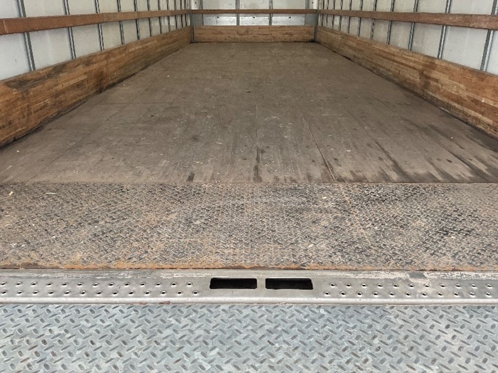 Medium Duty Box Truck-Light and Medium Duty Trucks-International-2022-MV607-Perrysburg-OH-150,643\n\t\tmiles-$ 64,250 - Image 10