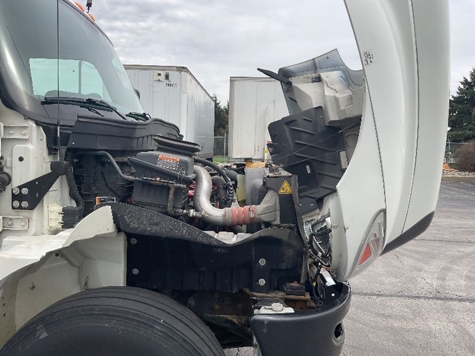 Medium Duty Box Truck-Light and Medium Duty Trucks-International-2022-MV607-Perrysburg-OH-150,643\n\t\tmiles-$ 64,250 - Image 23