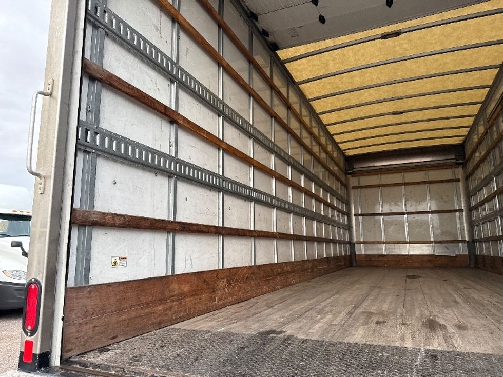 Medium Duty Box Truck-Light and Medium Duty Trucks-International-2022-MV607-Pharr-TX-134,595\n\t\tmiles-$ 69,000 - Image 11