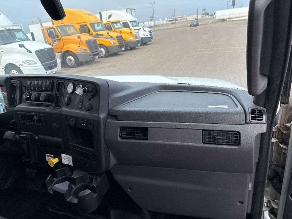 Medium Duty Box Truck-Light and Medium Duty Trucks-International-2022-MV607-Pharr-TX-134,595\n\t\tmiles-$ 69,000 - Image 21