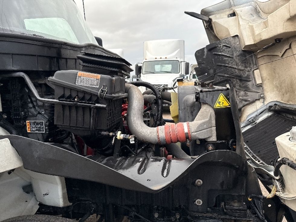 Medium Duty Box Truck-Light and Medium Duty Trucks-International-2022-MV607-Pharr-TX-134,595\n\t\tmiles-$ 69,000 - Image 23