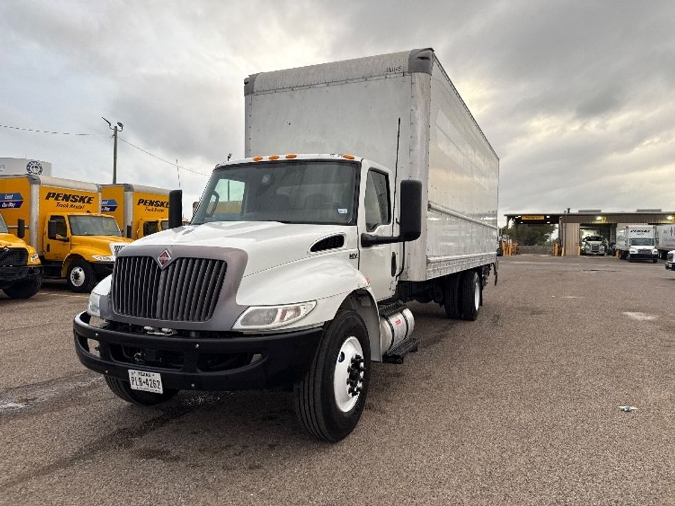 Medium Duty Box Truck-Light and Medium Duty Trucks-International-2022-MV607-Pharr-TX-134,595\n\t\tmiles-$ 69,000 - Image 3