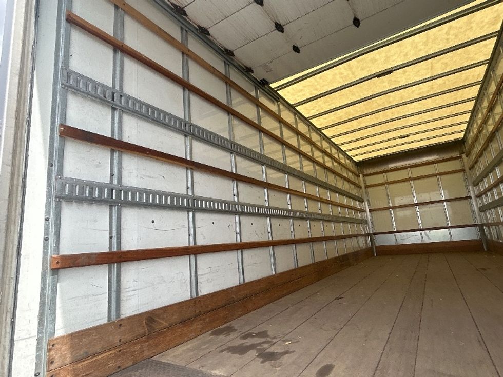 Medium Duty Box Truck-Light and Medium Duty Trucks-International-2022-MV607-Phoenix-AZ-133,622\n\t\tmiles-$ 67,750 - Image 11