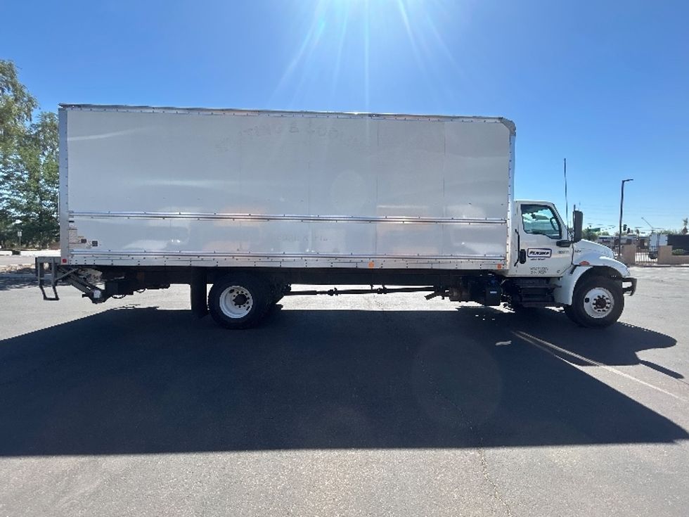 Medium Duty Box Truck-Light and Medium Duty Trucks-International-2022-MV607-Phoenix-AZ-140,392\n\t\tmiles-$ 66,500 - Image 15