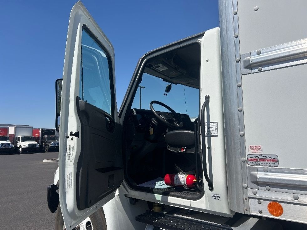 Medium Duty Box Truck-Light and Medium Duty Trucks-International-2022-MV607-Phoenix-AZ-140,392\n\t\tmiles-$ 66,500 - Image 16