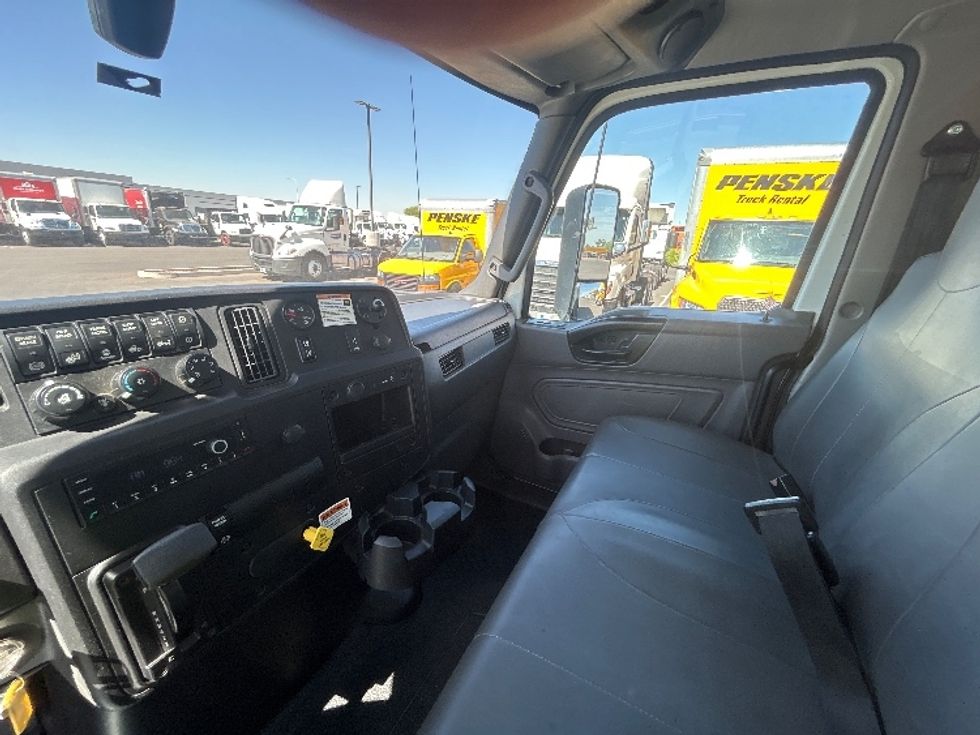 Medium Duty Box Truck-Light and Medium Duty Trucks-International-2022-MV607-Phoenix-AZ-140,392\n\t\tmiles-$ 66,500 - Image 19