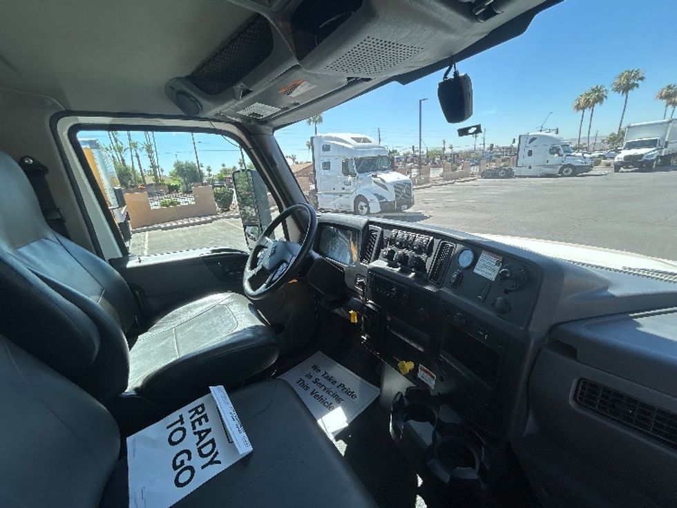Medium Duty Box Truck-Light and Medium Duty Trucks-International-2022-MV607-Phoenix-AZ-140,392\n\t\tmiles-$ 66,500 - Image 22